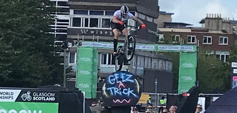 Glasgow Bike Tours watching Jack Carthy Trails UCI world cycling champs