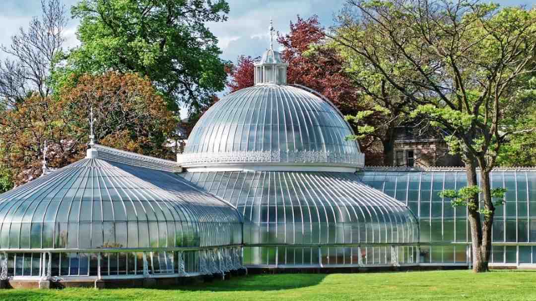 kibble palace in Botanic gardens Glasgow