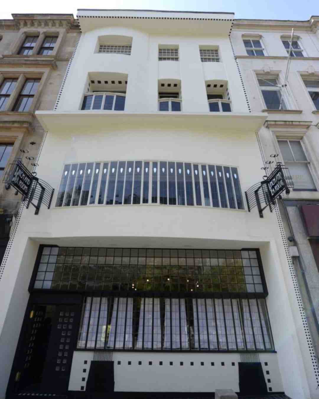 mackintosh at the willow tea room in Glasgow